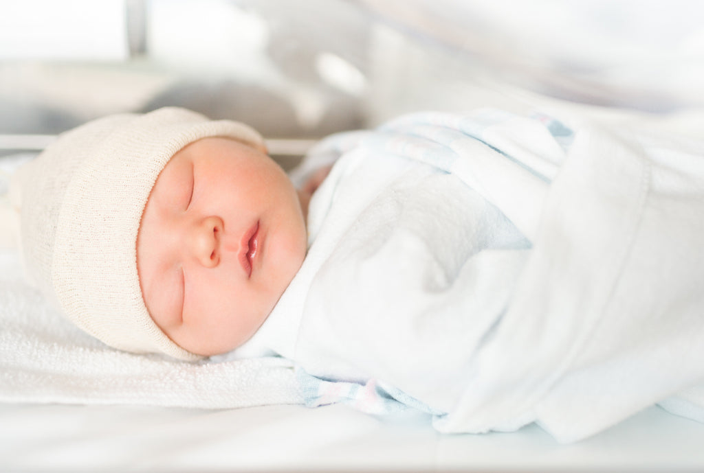 Should you swaddle your baby?