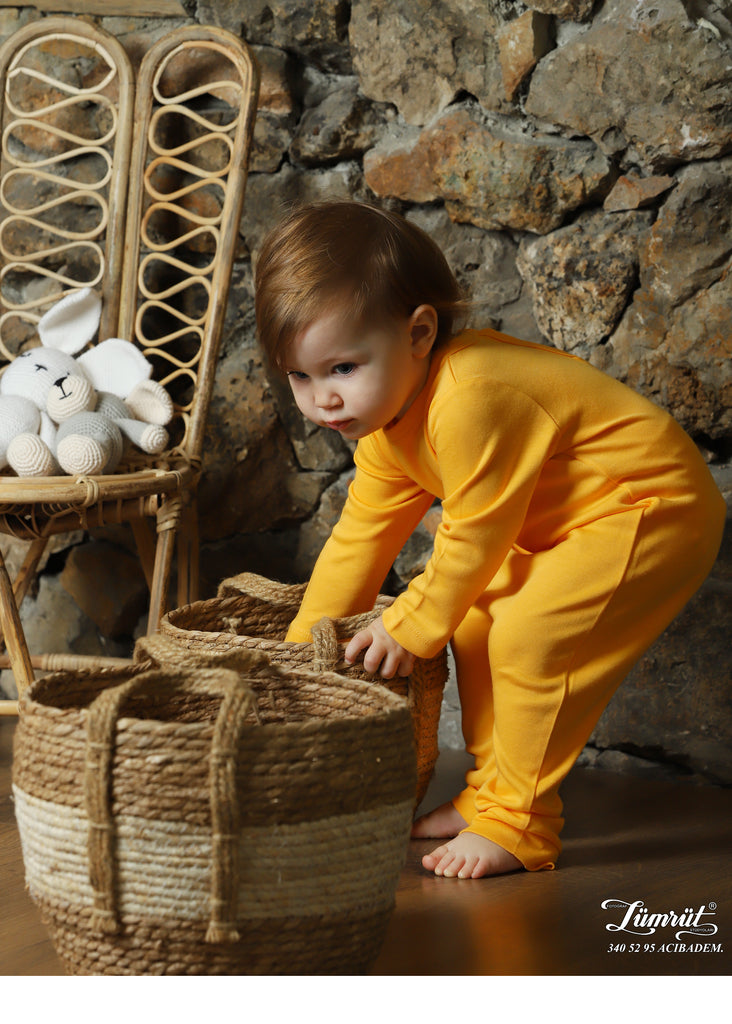 Why Choose Organic Baby Clothes?